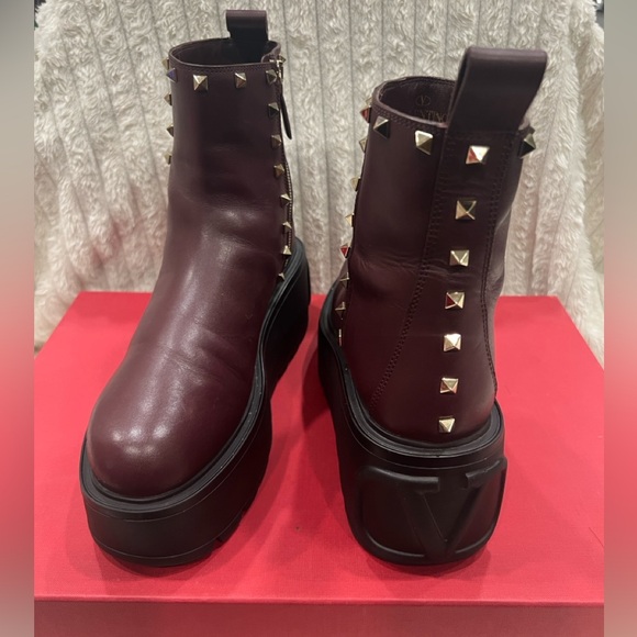 Valentino Garavani Rockstud VLOGO 85 Burgundy Leather Platform Boots 41EU/11US - Picture 4 of 17